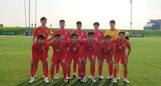 黑女行自拍