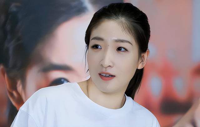 美女久久一区