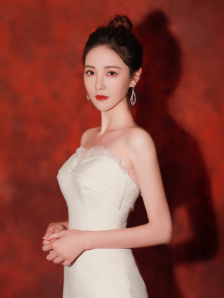 长发性感的姐姐